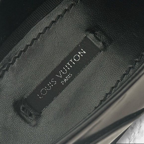 Louis Vuitton Premium Gold Line Dress Shoes - Picture 4 of 10